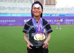 C9血洗BRO，Tarzan拿下关键大龙强强对话小组赛，留下经典瞬间