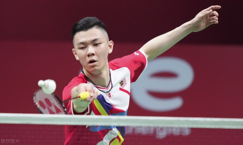 泰国队完胜马来西亚队，李梓嘉统治全场